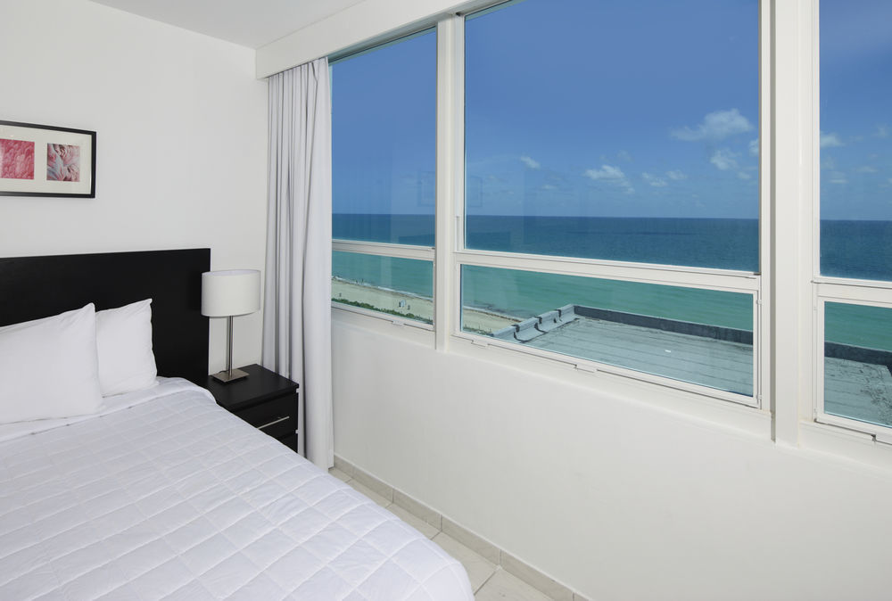 ホテルCastle Beach By New Point Miami マイアミビーチ エクステリア 写真